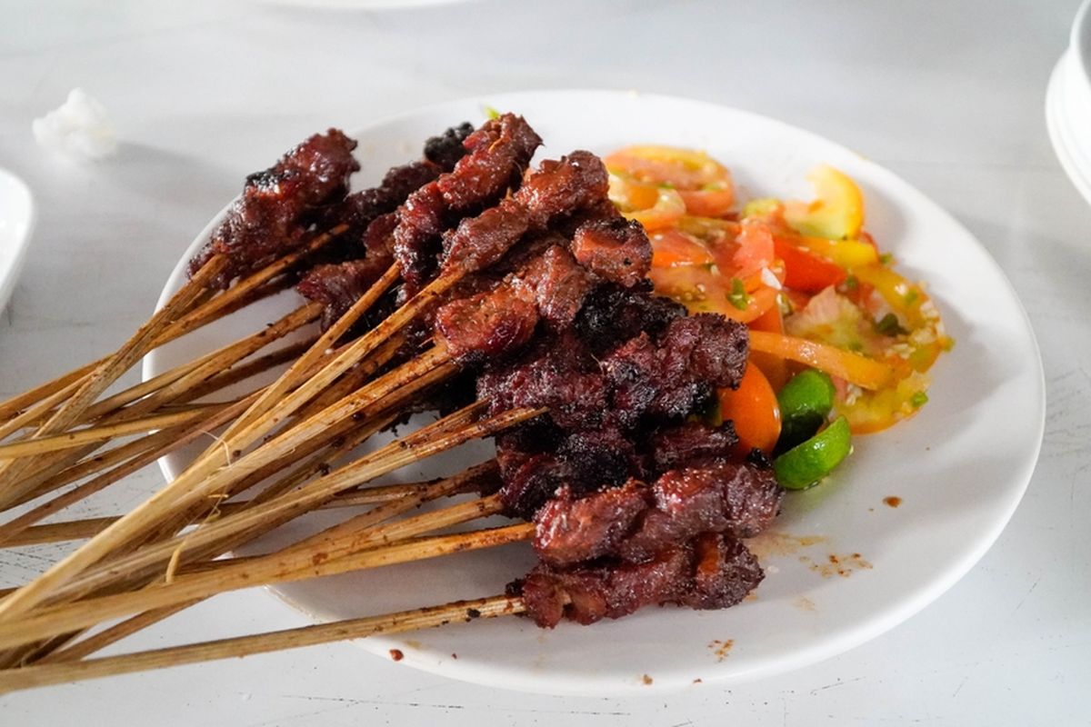 Cara Bikin Sate Kambing Bumbu Kacang yang Juara